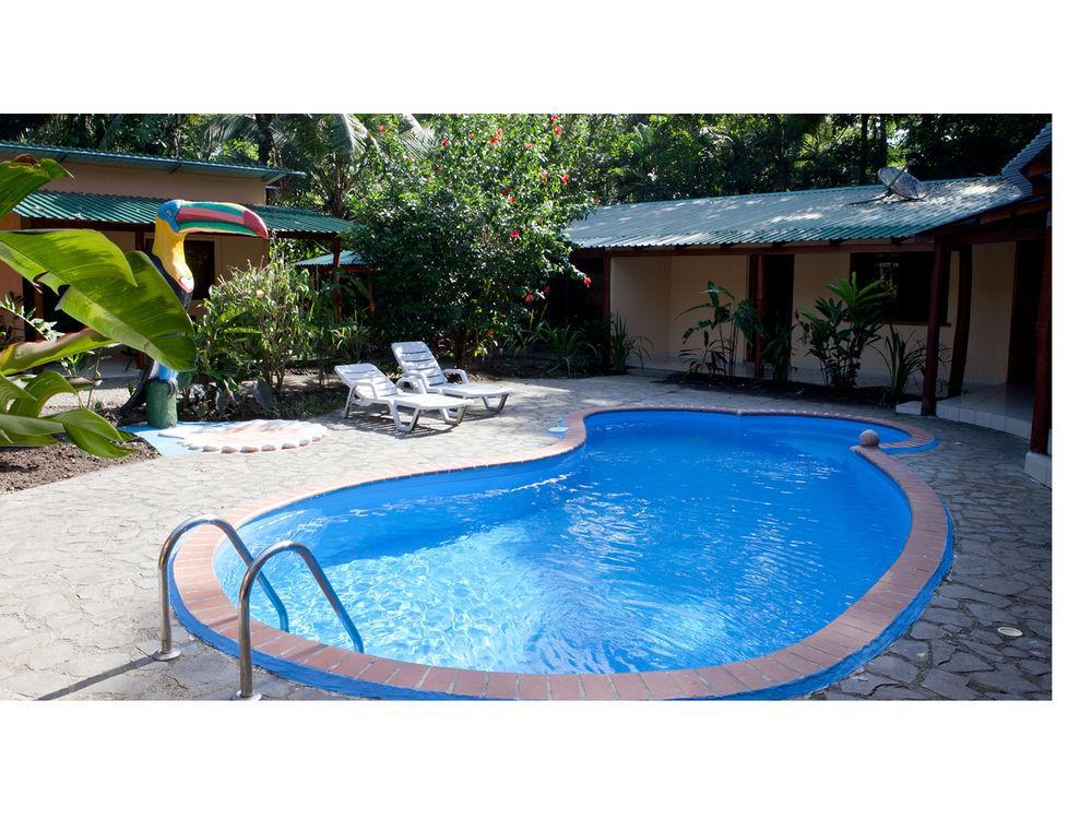 Hotel Caribbean Coconut Cahuita Exterior photo