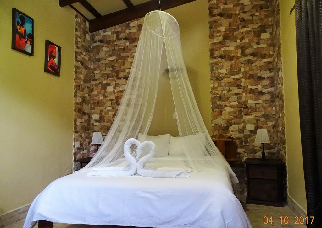 Hotel Caribbean Coconut Cahuita Exterior photo