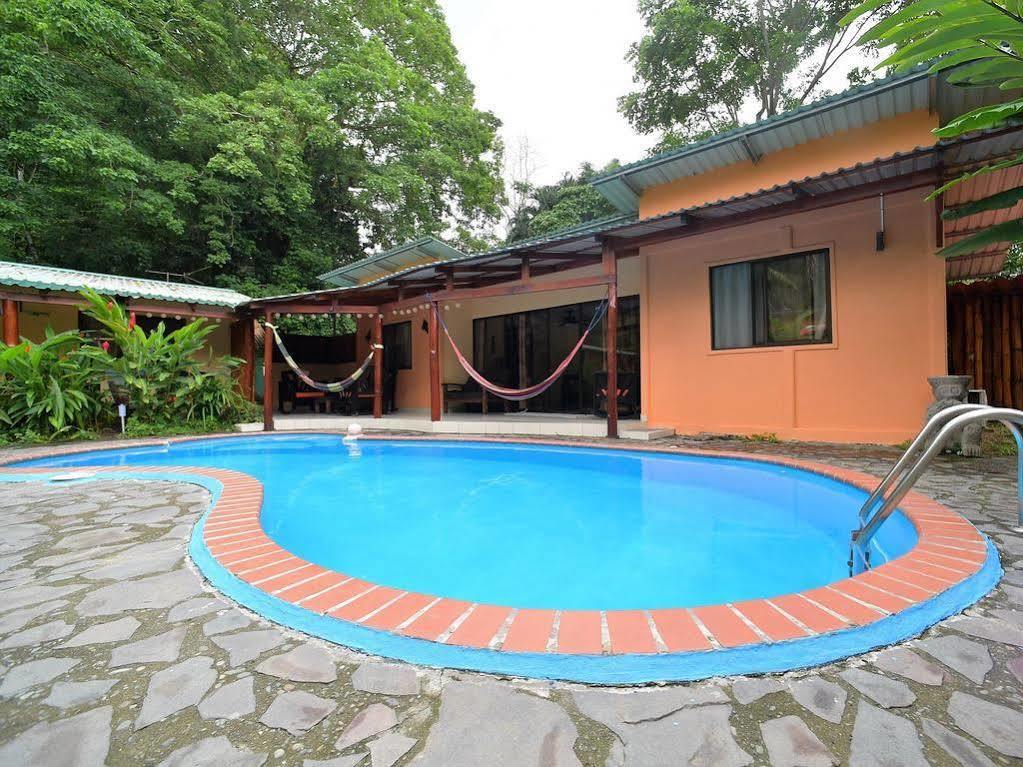 Hotel Caribbean Coconut Cahuita Exterior photo