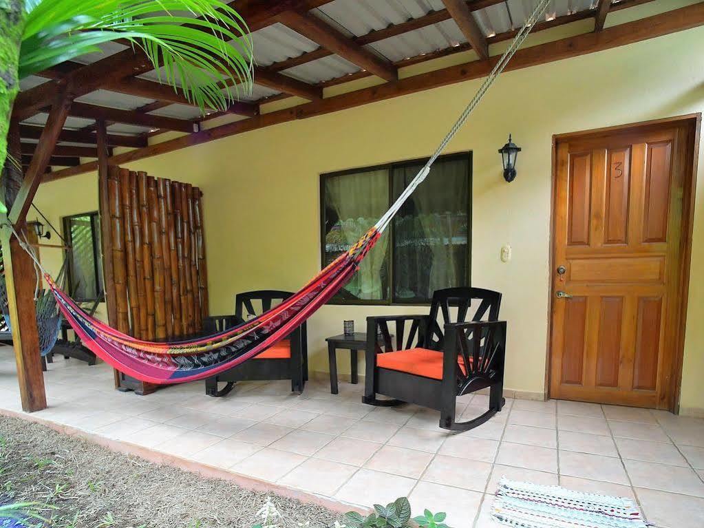 Hotel Caribbean Coconut Cahuita Exterior photo